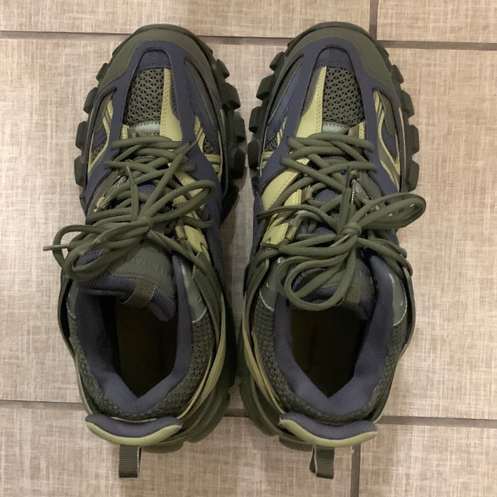 Balenciaga Men shoes! Navy blue and olive green